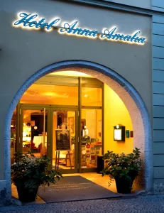 Hotel-Eingang Anna Amalia
