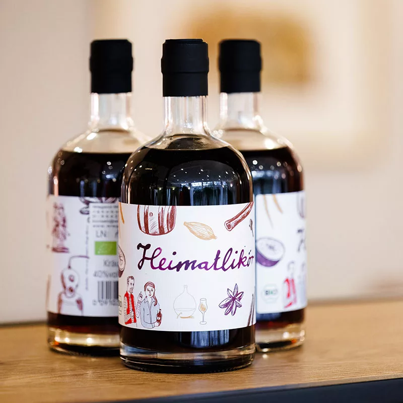 Heimatlikör in Hotelbar