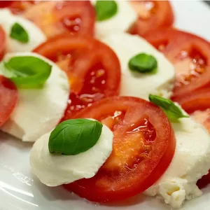 Tomaten-Mozarella, Frühstücksbüffet