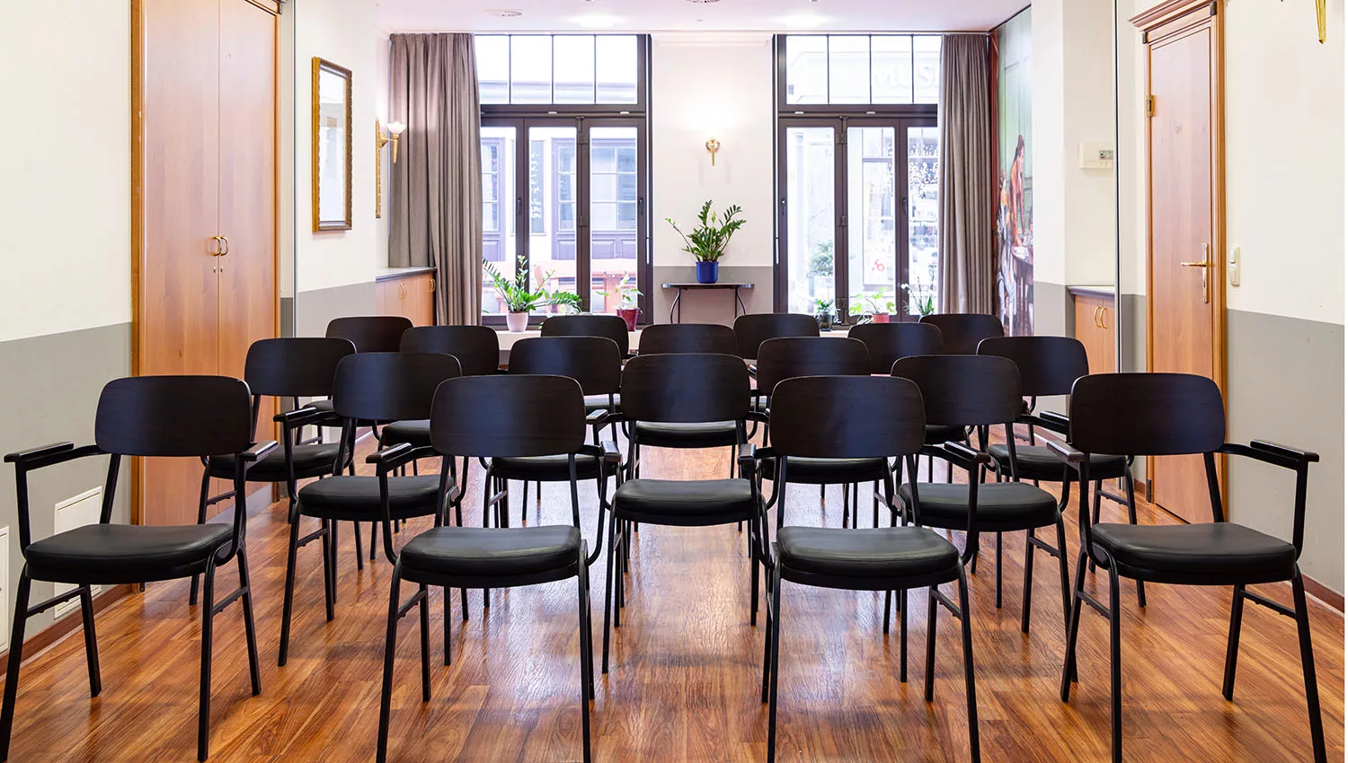 Freie Bestuhlung Hotel-Tagungsraum